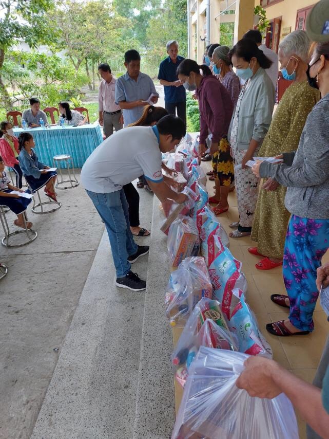 Trao quà và học bổng tại Giang Hải, Phú Lộc, Thừa Thiên Huế (ngày 02/07/2022)